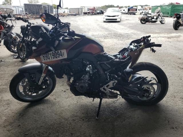 2024 SUZUKI GSX800 R - JS1EM11B4R7100326