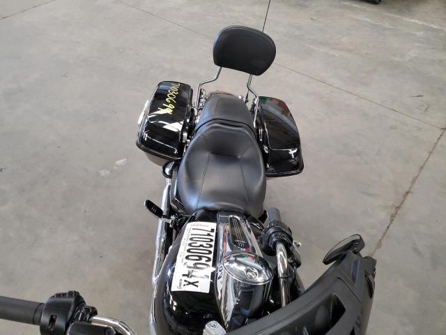2022 HARLEY-DAVIDSON FLHX - 1HD1KBC26NB652221