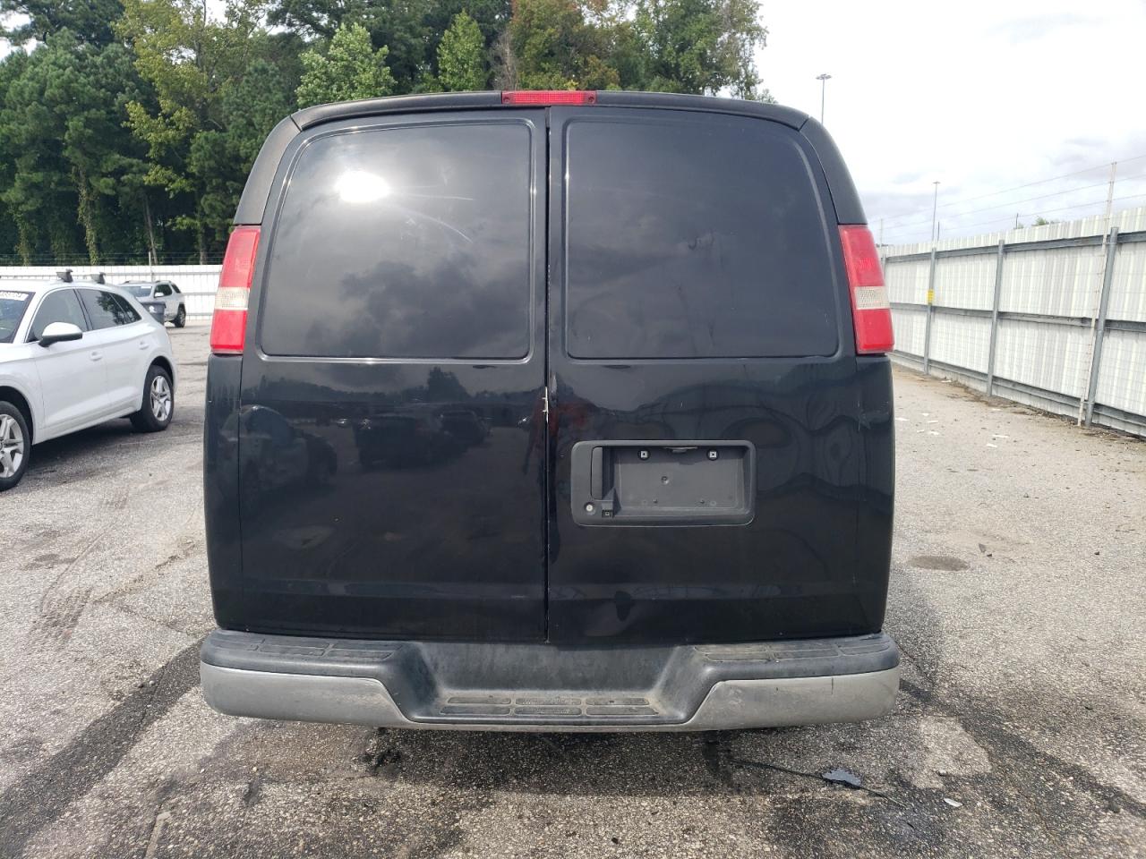 Lot #2928616795 2016 CHEVROLET EXPRESS G2