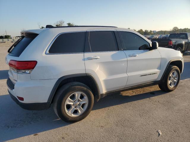 VIN 1C4RJEAG4HC950059 2017 Jeep Grand Cherokee, Laredo no.3