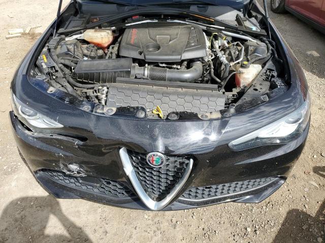 VIN ZARFAEBN7J7564157 2018 Alfa Romeo Giulia no.11