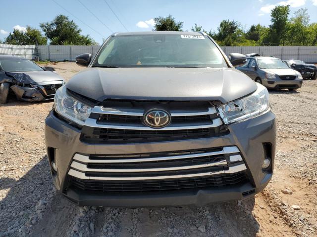 VIN 5TDKZRFH4JS539493 2018 Toyota Highlander, SE no.5