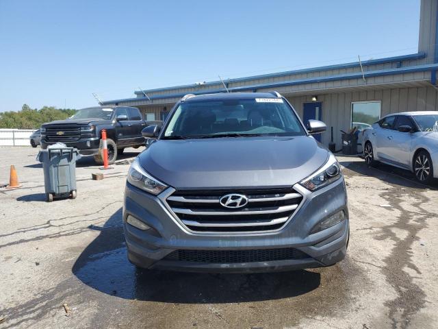 VIN KM8J33A47HU432017 2017 Hyundai Tucson, Limited no.5