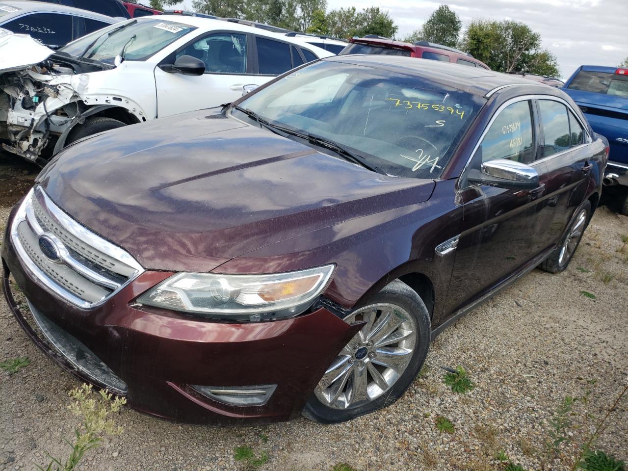 Lot #2874174724 2010 FORD TAURUS LIM