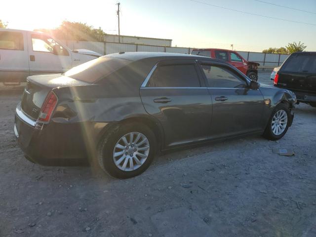 VIN 2C3CCAAG3DH551101 2013 Chrysler 300 no.3