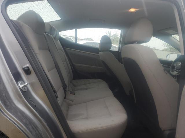 2018 HYUNDAI ELANTRA SE - 5NPD84LF9JH332895