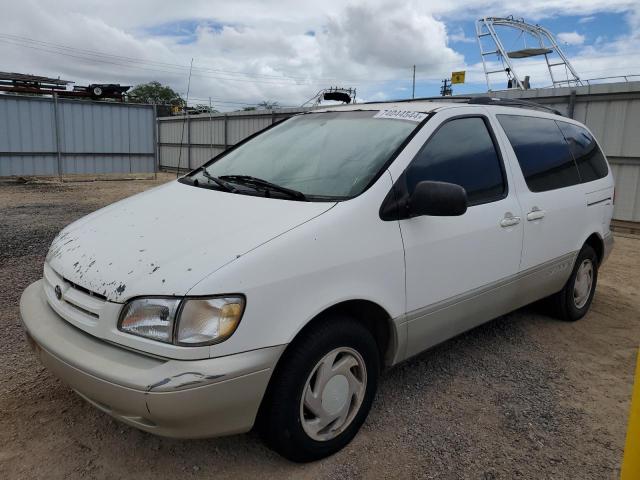 TOYOTA SIENNA LE