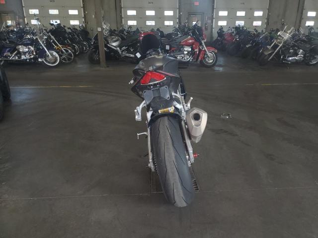 2018 APRILIA RSV4 ZD4KEU003JS001574
