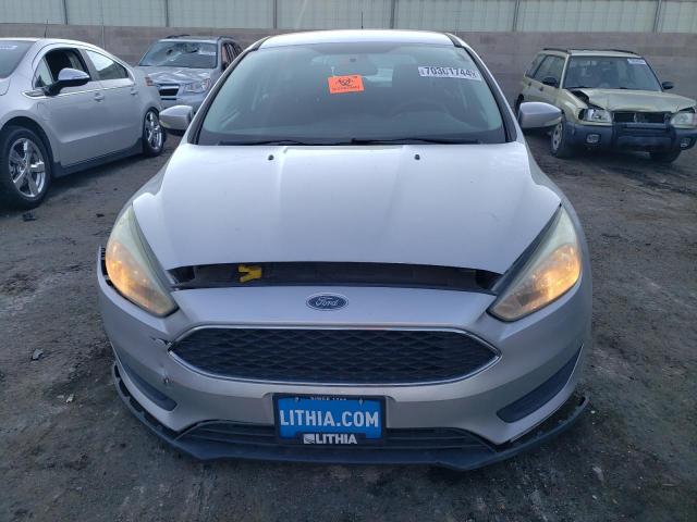 VIN 1FADP3K2XGL290260 2016 Ford Focus, SE no.5