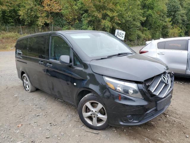 VIN WD4PG2EEXJ3485053 2018 Mercedes-Benz Metris no.4