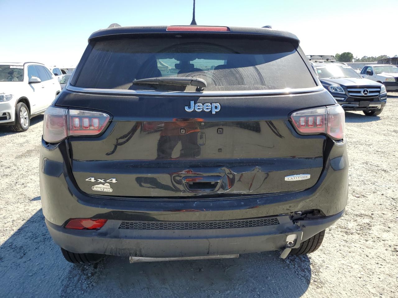 Lot #2926342408 2017 JEEP COMPASS LA