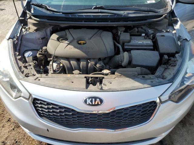 VIN KNAFK4A68G5591221 2016 KIA Forte, LX no.11