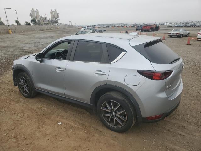 VIN JM3KFACM4J0308714 2018 Mazda CX-5, Touring no.2