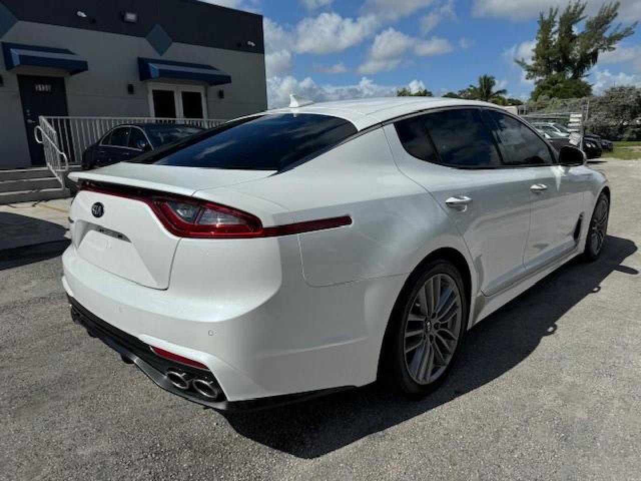 KIA STINGER 2018 white  gas KNAE15LAXJ6032888 photo #4