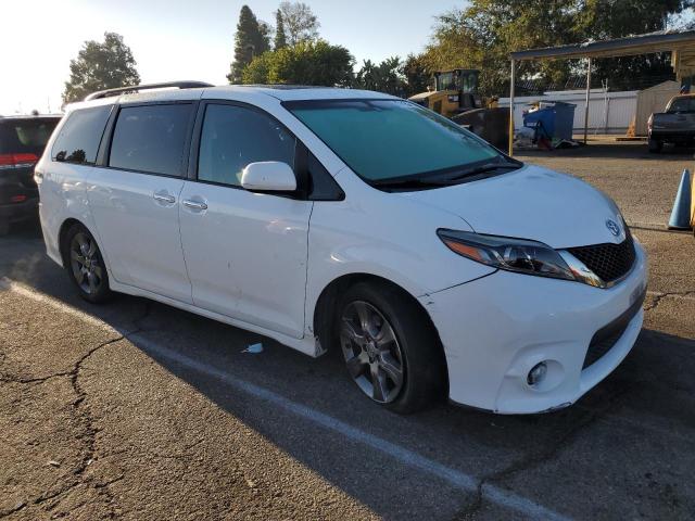 5TDXK3DCXGS764461 Toyota Sienna Se 2016