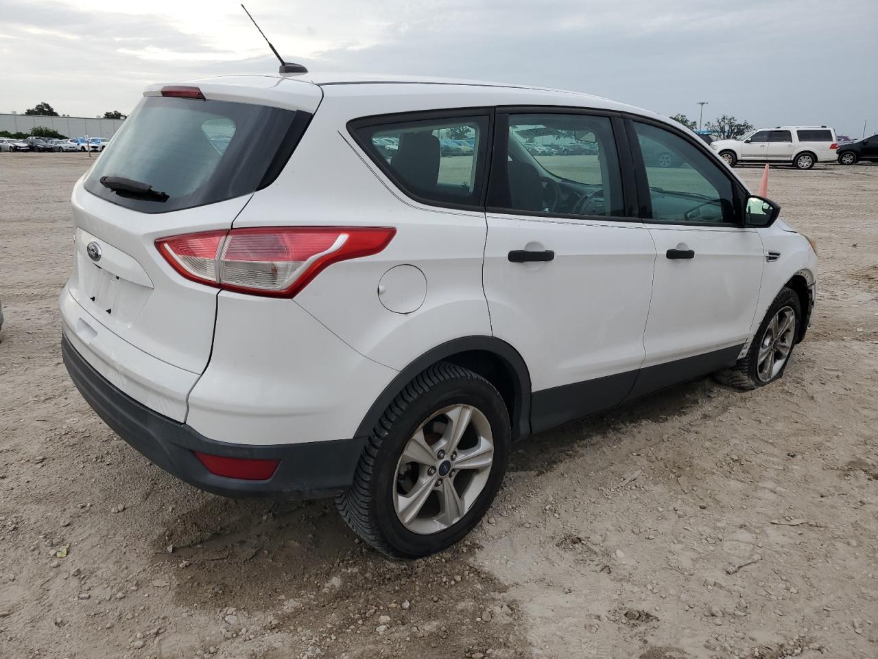 Lot #2986767341 2015 FORD ESCAPE S