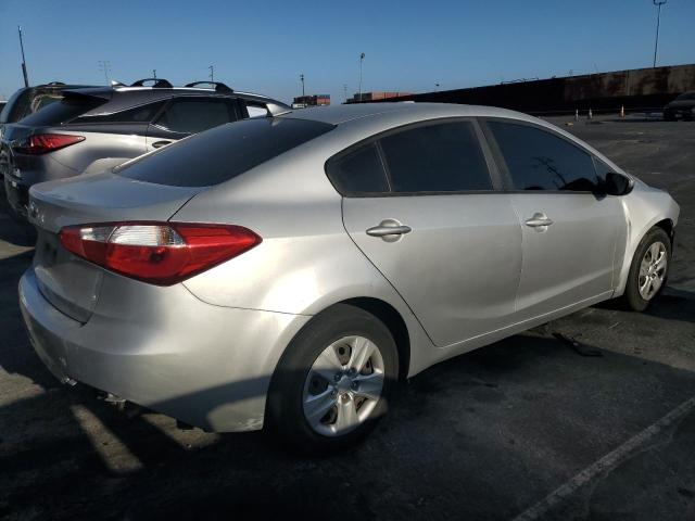 VIN KNAFK4A64G5615210 2016 KIA Forte, LX no.3