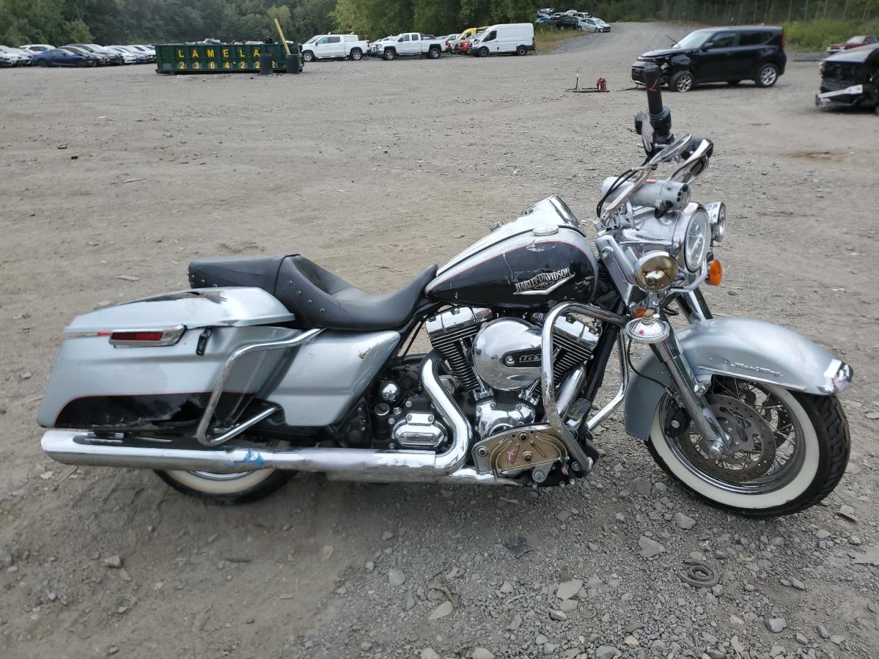 Harley Davidson Road King 2015 FLHR