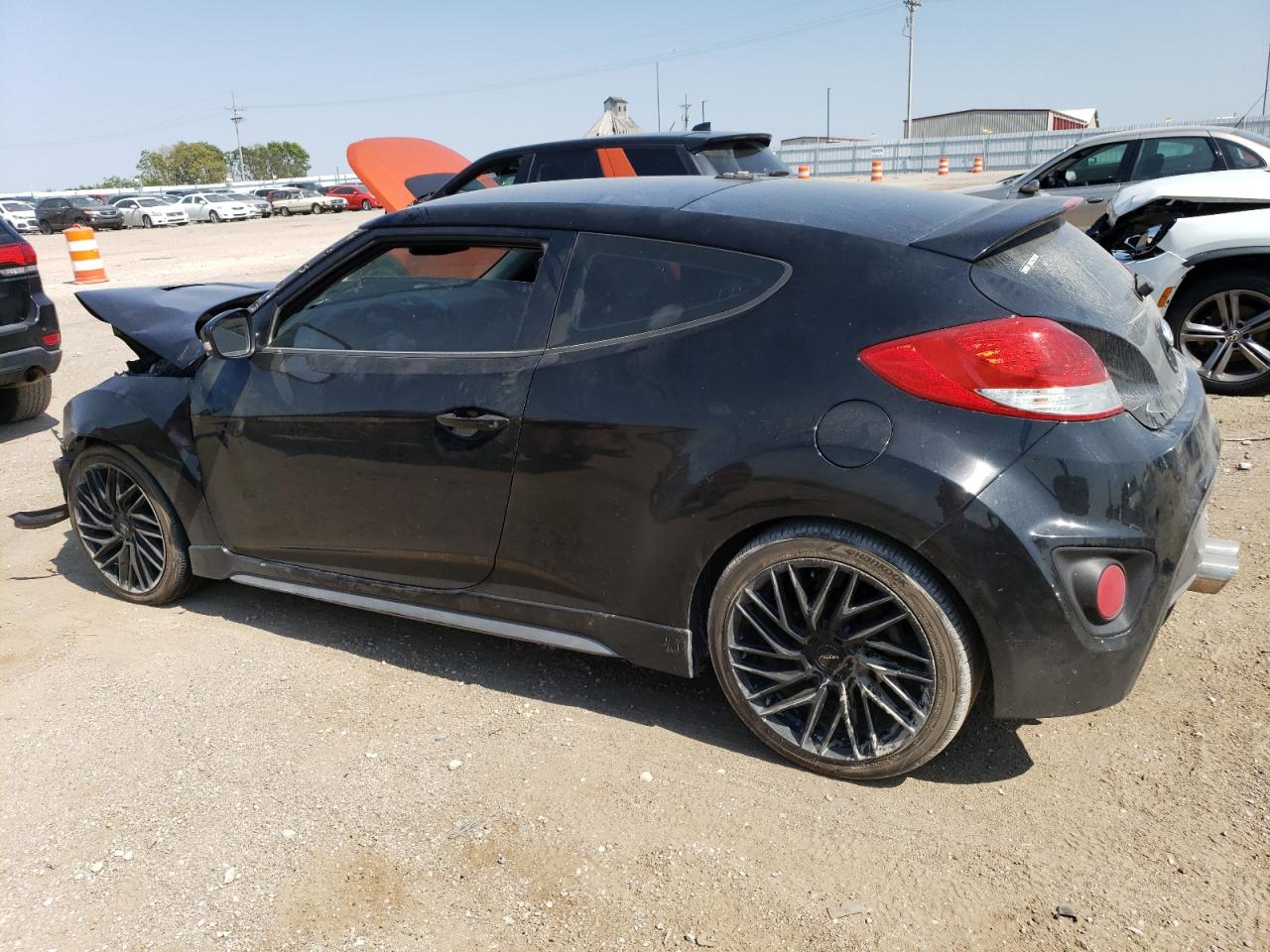 Lot #2960356843 2013 HYUNDAI VELOSTER T