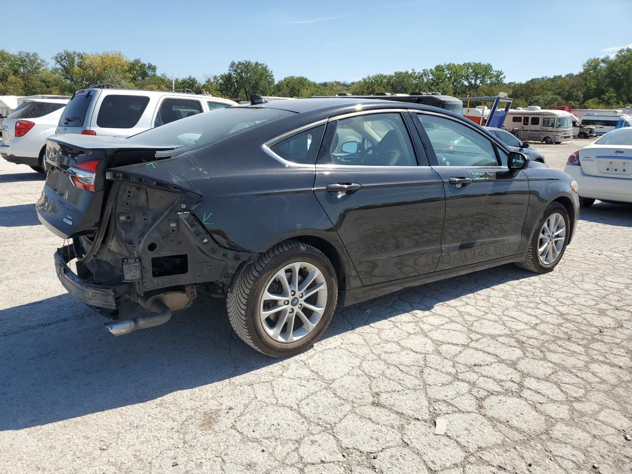 Lot #2955403686 2020 FORD FUSION SE