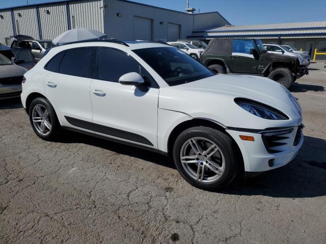 VIN WP1AA2A50HLB80225 2017 Porsche Macan no.4