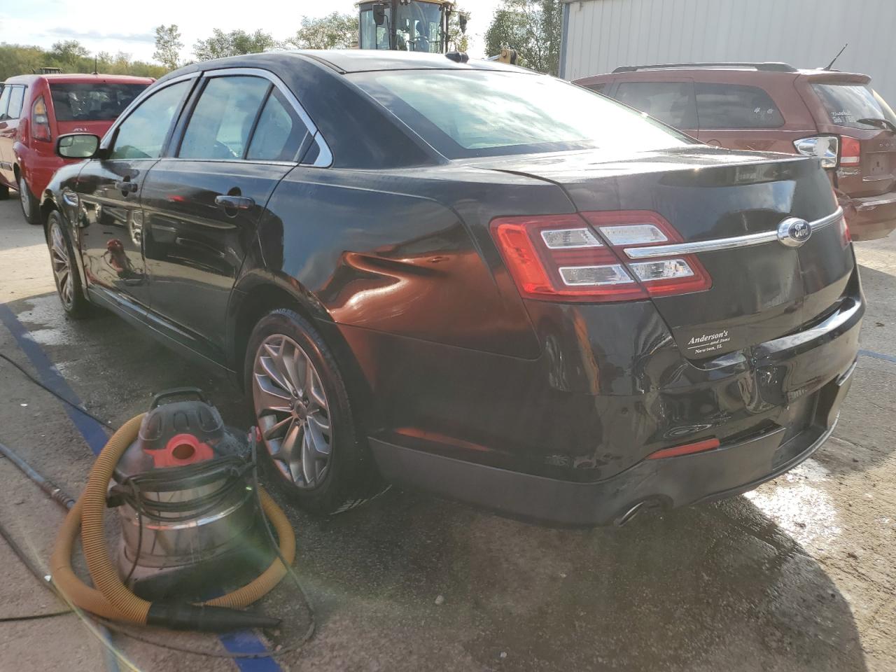 Lot #3023393291 2013 FORD TAURUS LIM