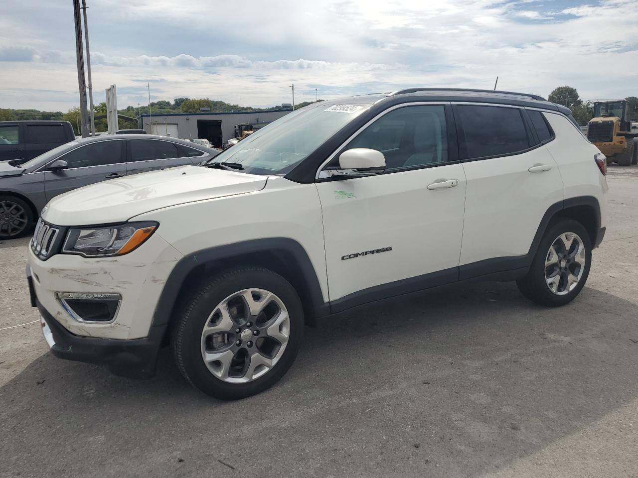 Lot #2986742280 2020 JEEP COMPASS LI