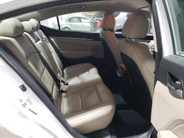 2017 HYUNDAI ELANTRA SE - 5NPD84LF3HH005371