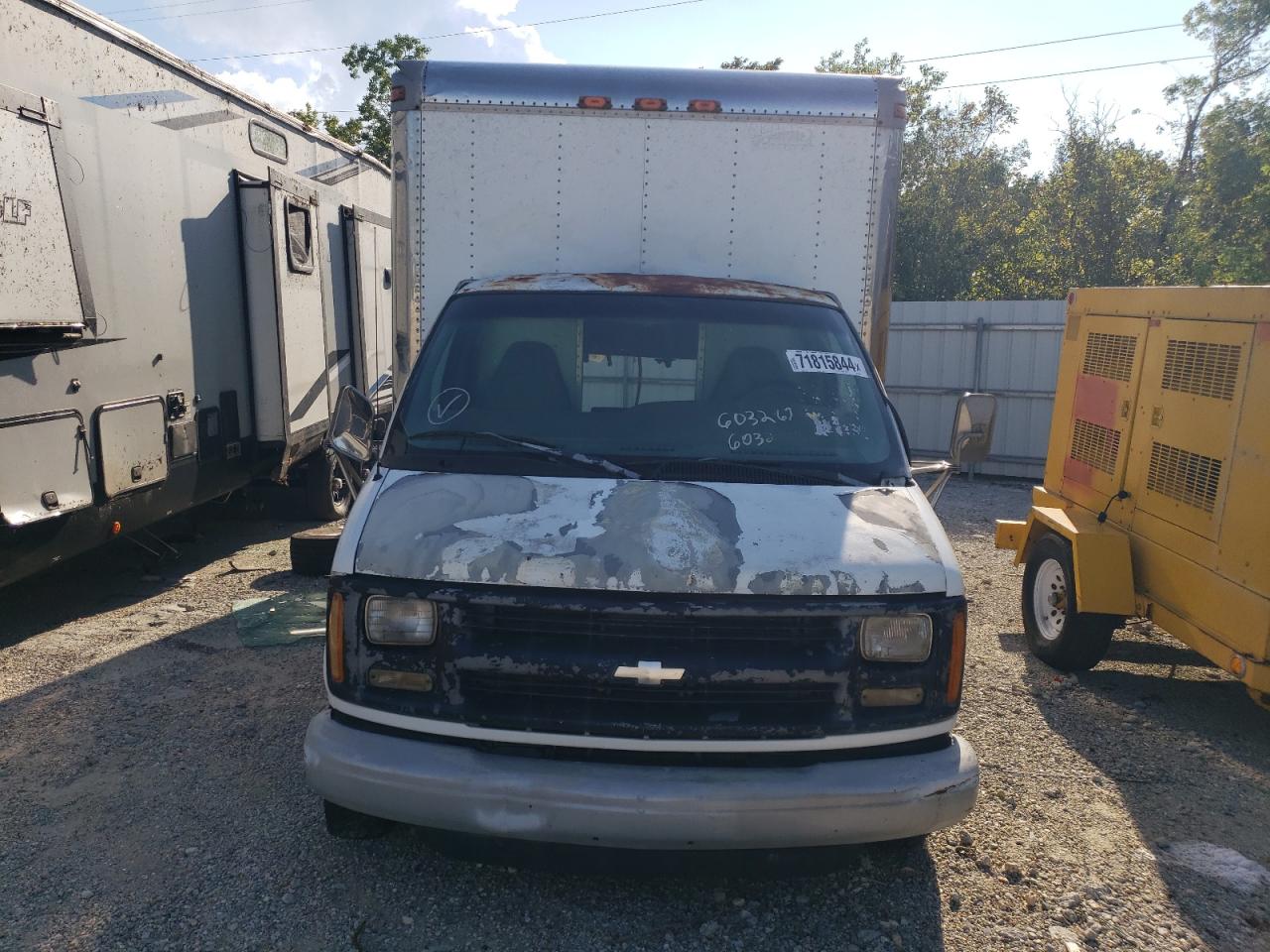 Lot #2862589288 1999 CHEVROLET EXPRESS G3