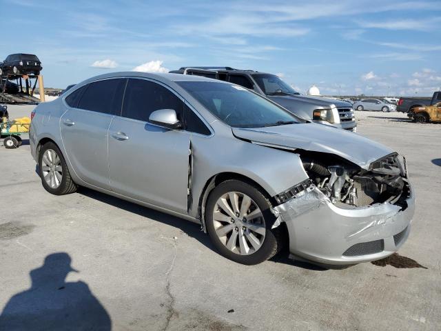 VIN 1G4PP5SK8F4219114 2015 Buick Verano no.4