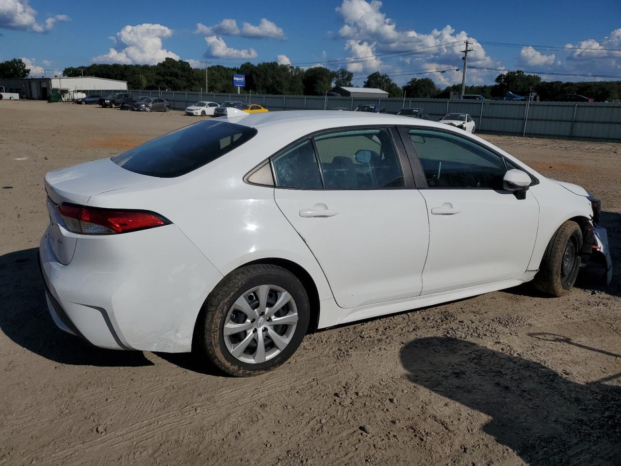 Lot #2972503935 2020 TOYOTA COROLLA LE