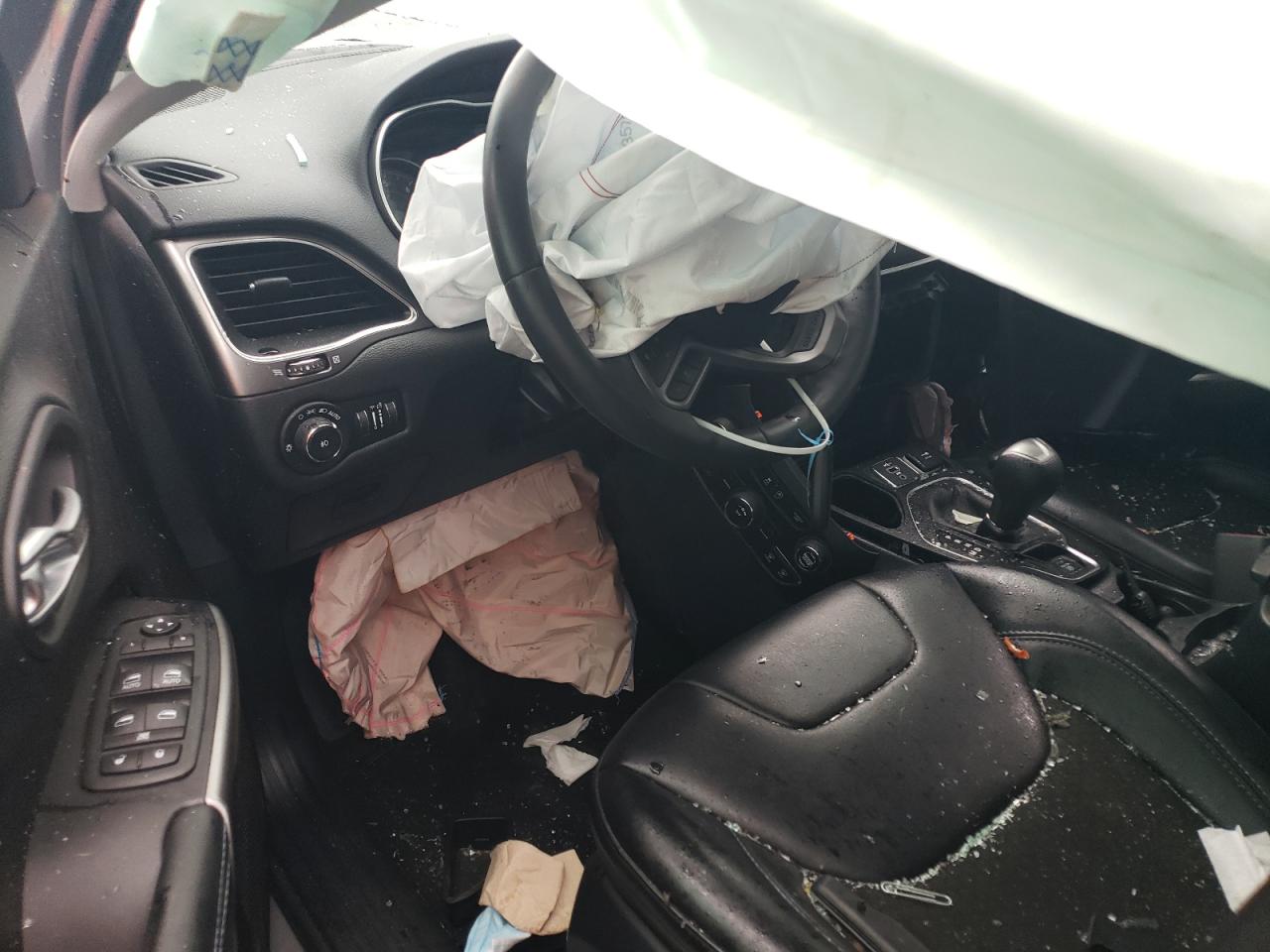 JEEP GRAND CHEROKEE LATITUDE PLUS