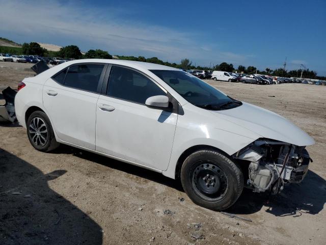 VIN 2T1BURHE5JC042009 2018 Toyota Corolla, L no.4