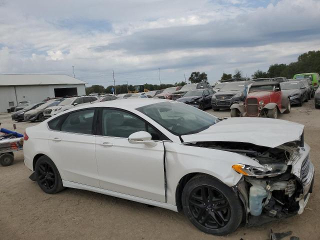 VIN 3FA6P0H72GR171081 2016 FORD FUSION no.4