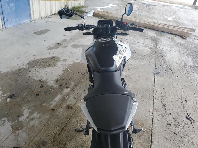 2023 SUZUKI GSX800 R JS1EM11B7P7100348