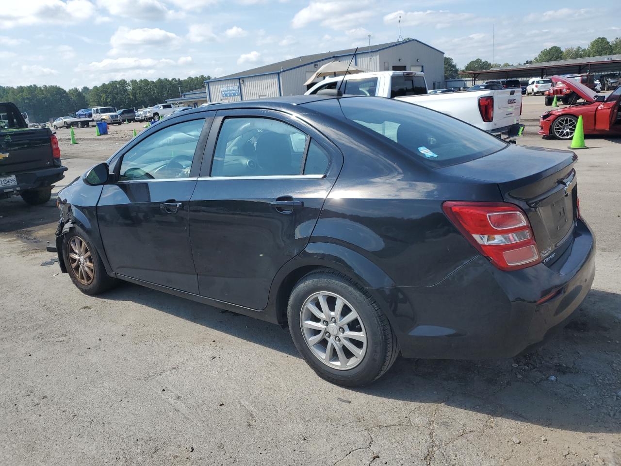 Lot #2970121266 2017 CHEVROLET SONIC LT