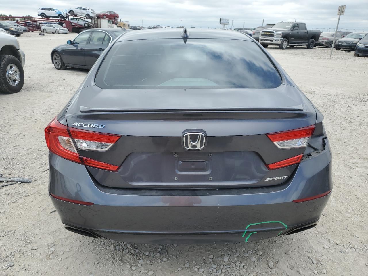 Lot #2905070138 2018 HONDA ACCORD SPO