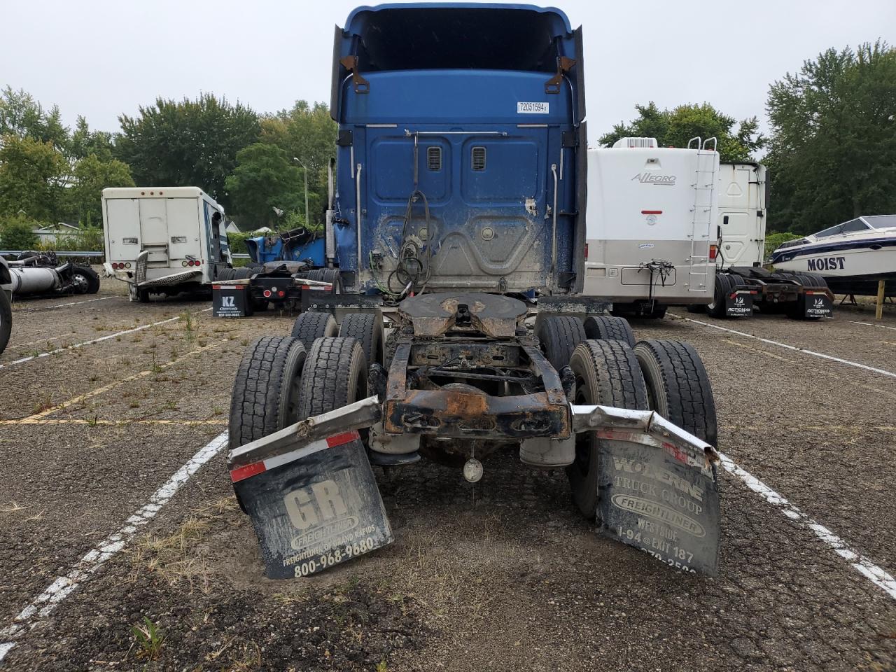 Lot #2886216610 2013 FREIGHTLINER CASCADIA 1