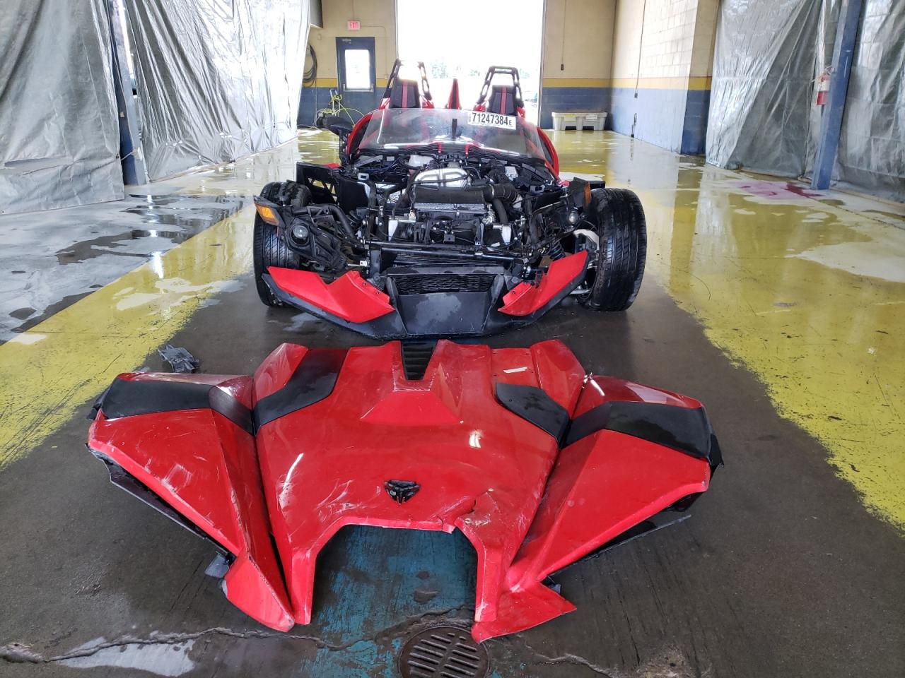 POLARIS SLINGSHOT 2015 red racer gas 57XAAPFA4F5105637 photo #3