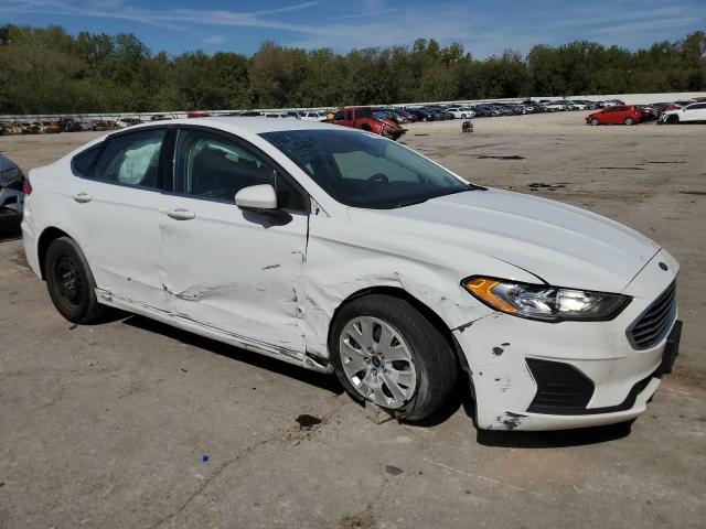 VIN 3FA6P0G75KR268463 2019 Ford Fusion, S no.4