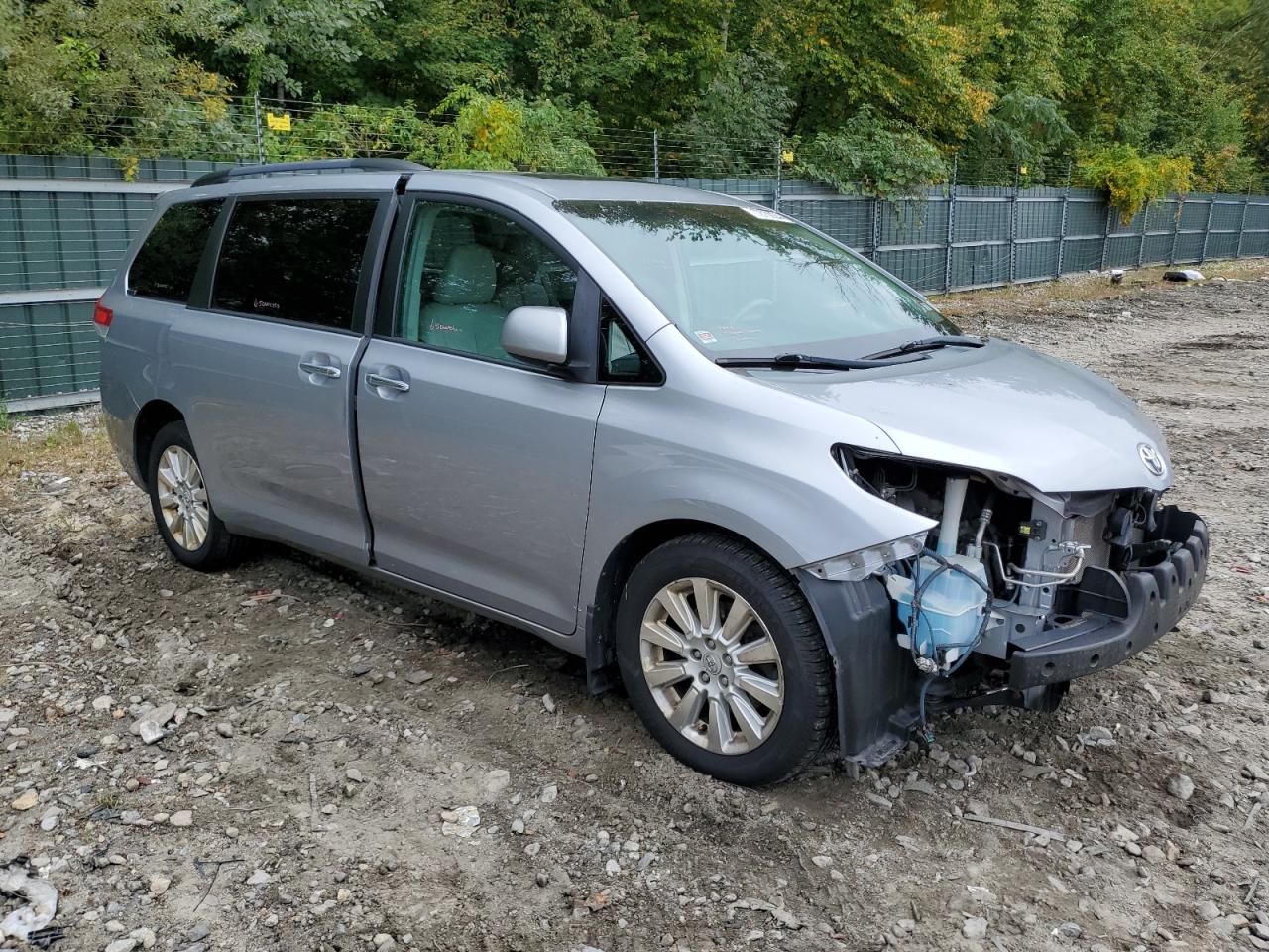 Lot #2862436014 2012 TOYOTA SIENNA XLE