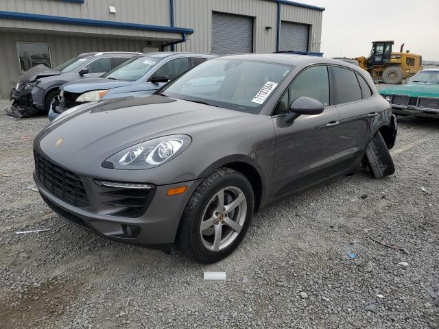 VIN WP1AA2A57HLB80657 2017 Porsche Macan no.1