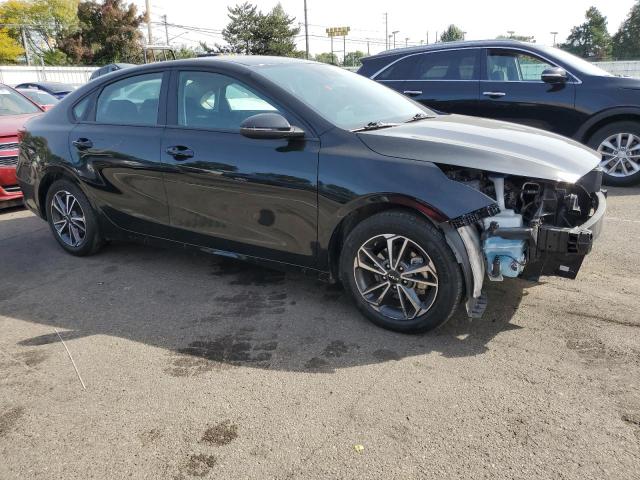 VIN 3KPF24AD8NE467730 2022 KIA Forte, FE no.4