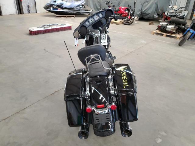 2022 HARLEY-DAVIDSON FLHX - 1HD1KBC26NB652221