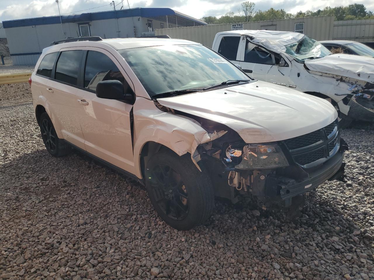 Lot #2952695200 2019 DODGE JOURNEY SE