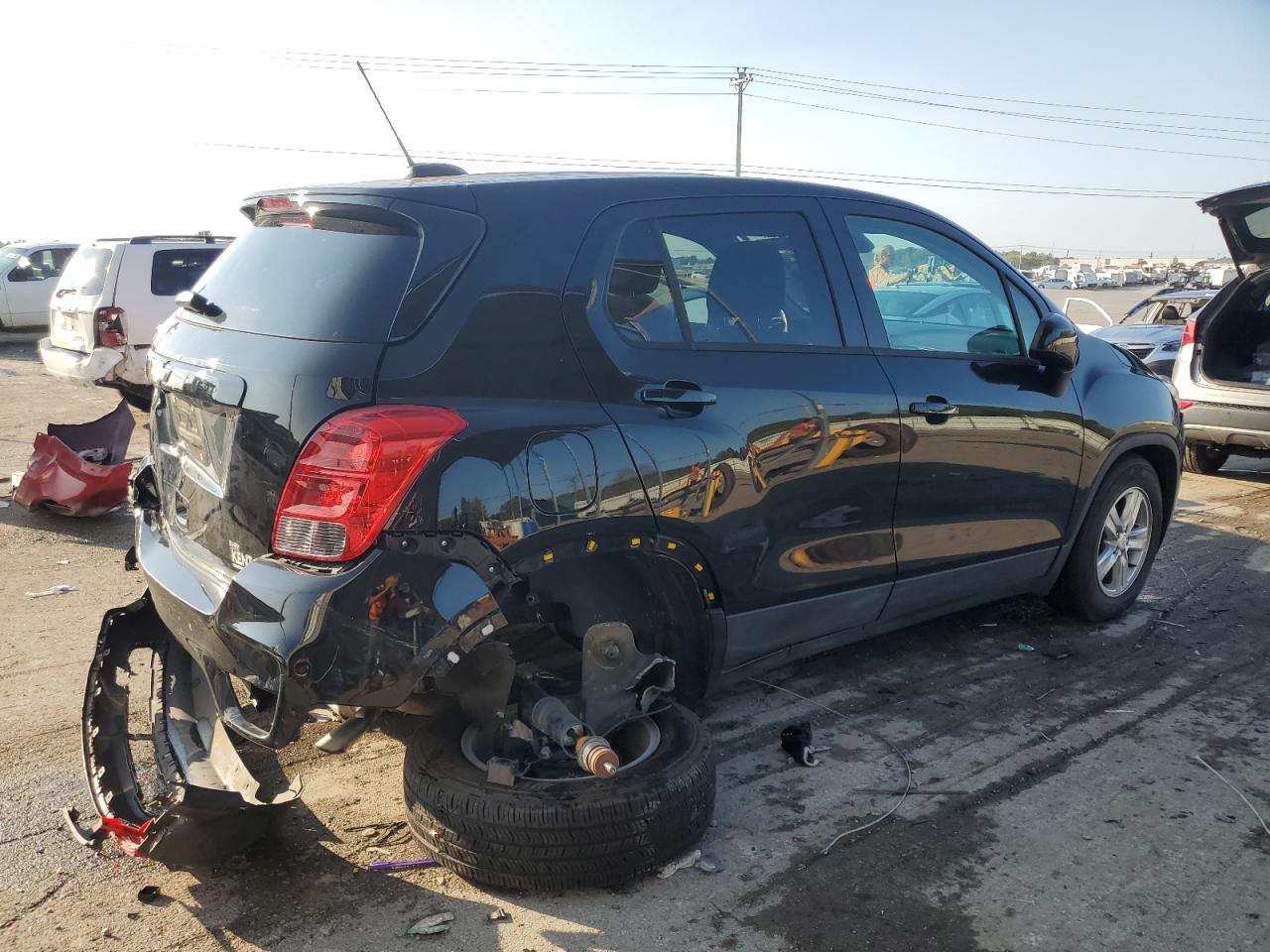 Lot #2926379968 2021 CHEVROLET TRAX LS