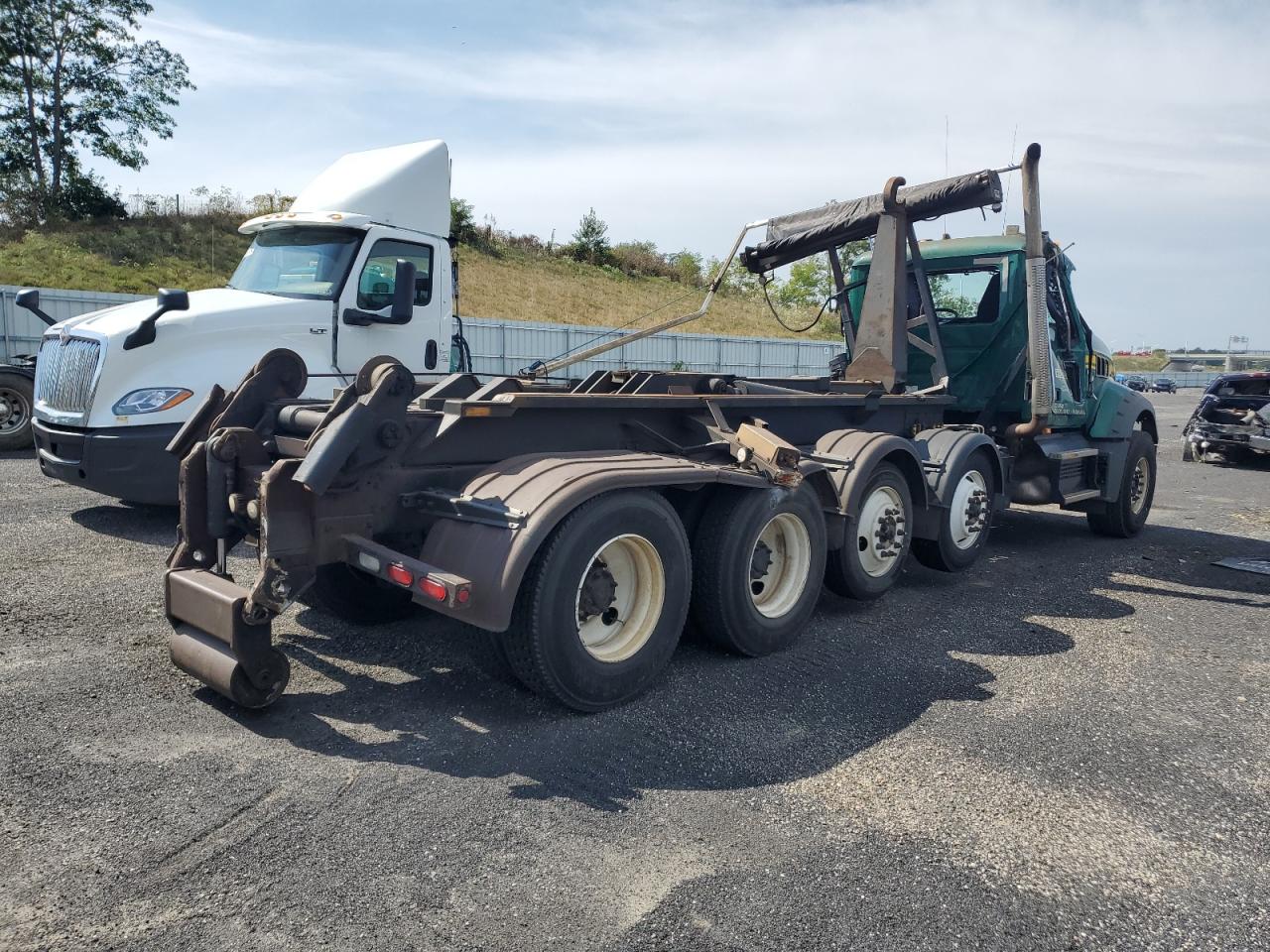 Lot #3028411814 2022 MACK GRANITE