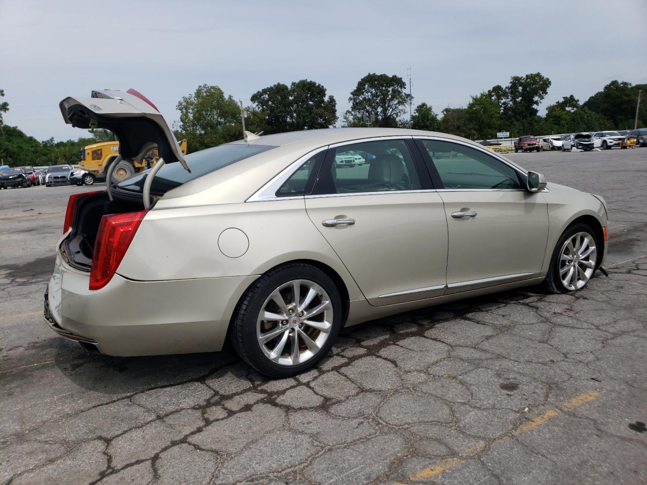 Lot #2893264704 2014 CADILLAC XTS PREMIU