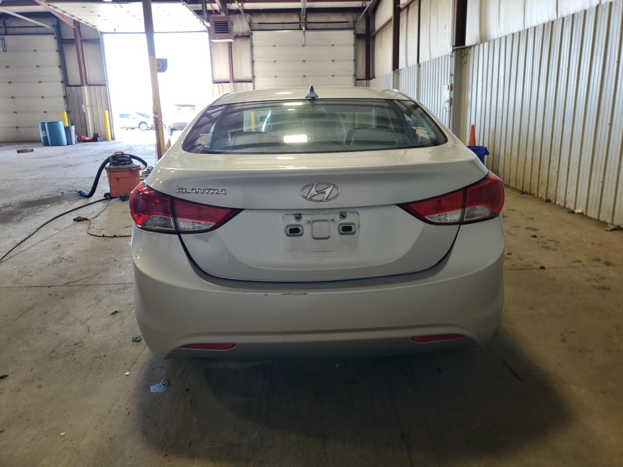 Lot #2860186282 2012 HYUNDAI ELANTRA GL