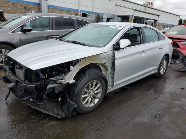 VIN 5NPE24AF7KH817000 2019 Hyundai Sonata, SE no.1